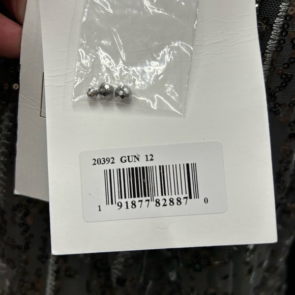 Mac Duggal 20392 NWT EMBELLISHED BUTTERFLY FIT AND FLARE TEA-LENGTH DRESS - Picture 6 of 6